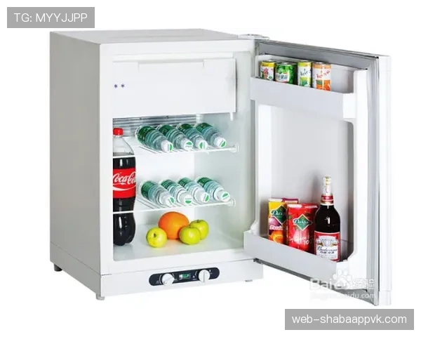 姆巴佩家冰箱里塞满能量饮料，训练完直接拎一箱走