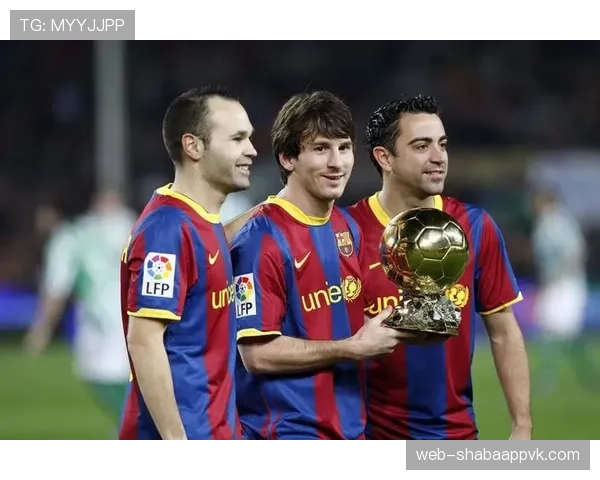 梅西 vs 韦斯利·斯内德：技术核心与全能中场的角色价值对比