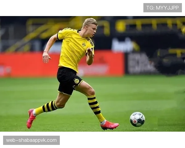 哈兰德缺席暴露巨大隐患！多特蒙德战术失灵导致球队下滑背后，谁将补缺？