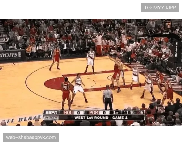 姚明内线多面手表现优于同期中锋，提升火箭禁区威胁